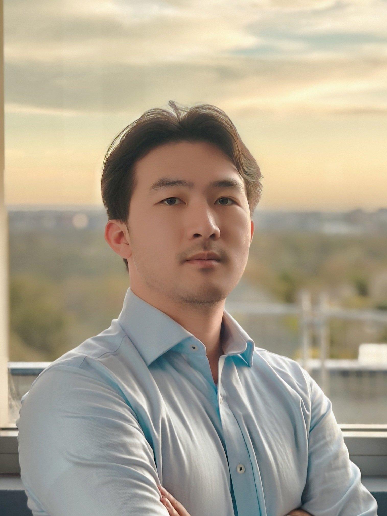 Portrait of Tianqi Zhang